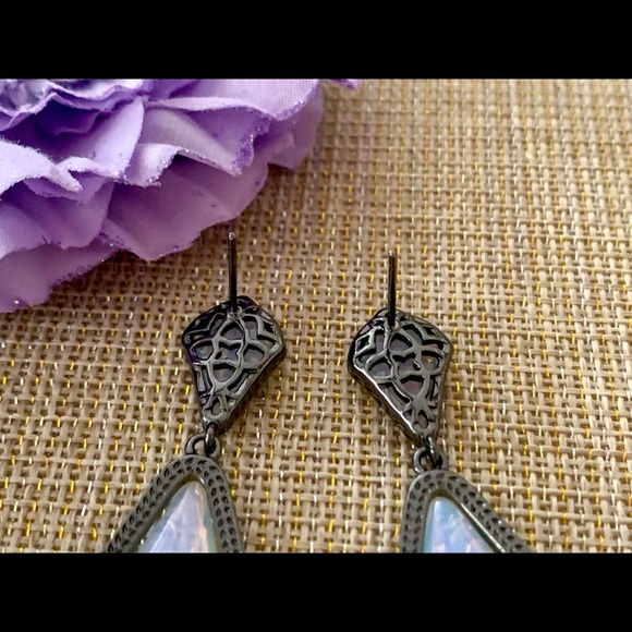 ❌SOLD❌ Kendra Scott Opalite Alexis - Picture 3 of 6